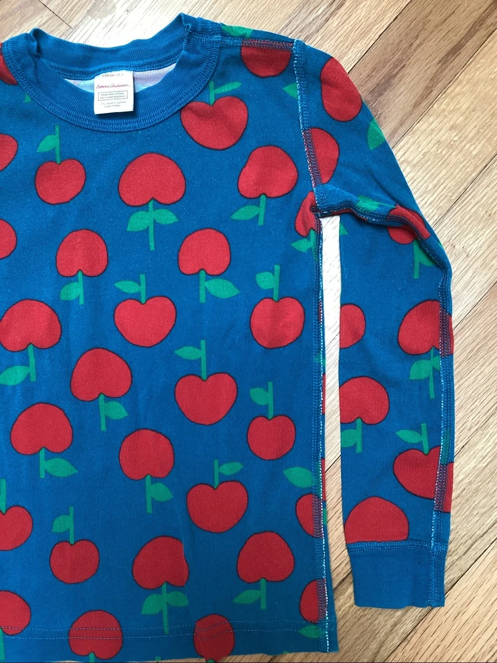 Hanna Andersson apple print long john pajama set size 5
